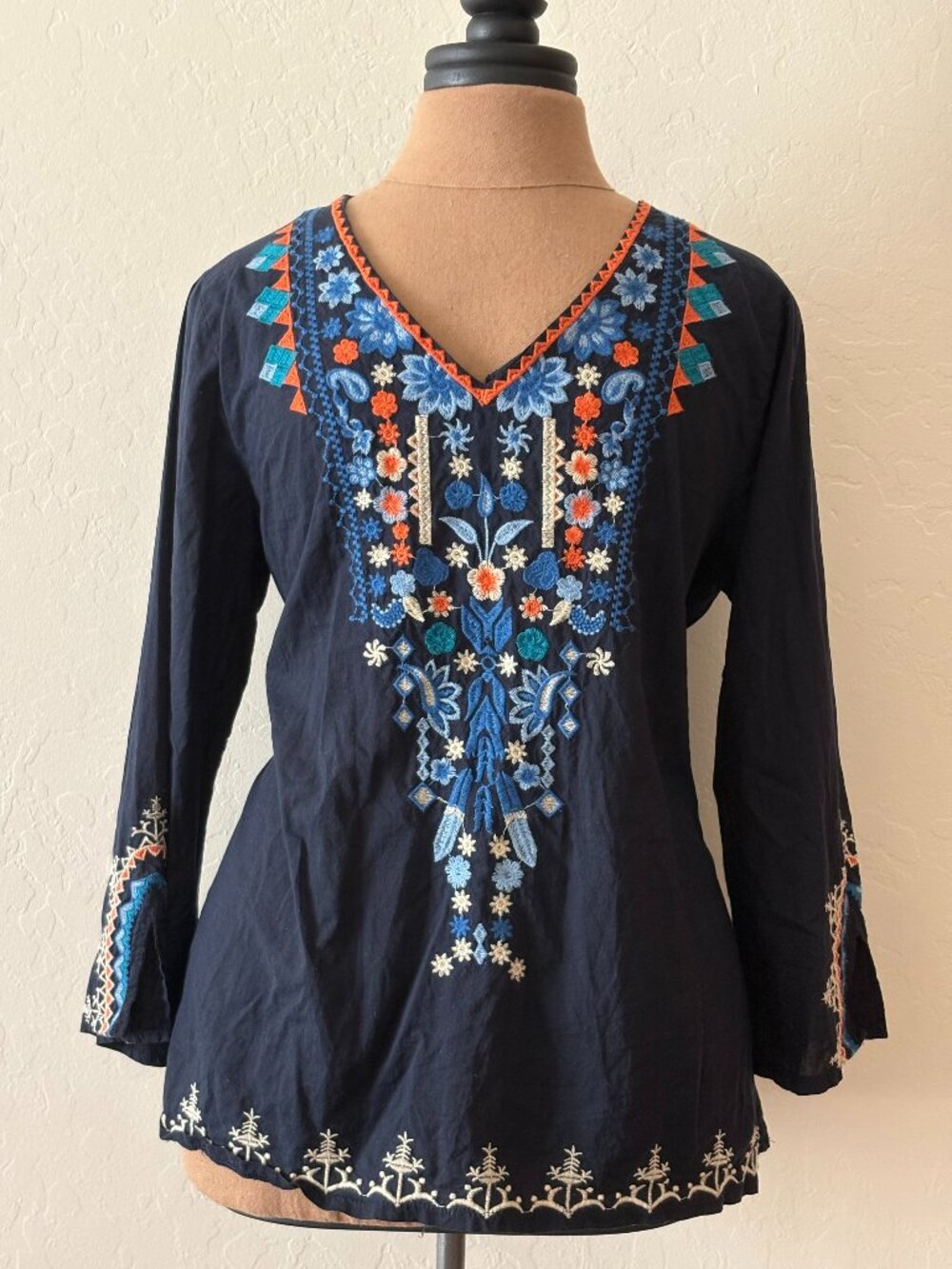 MISSLOOK Boho Embroidered Tunic. Size XL. Blue.